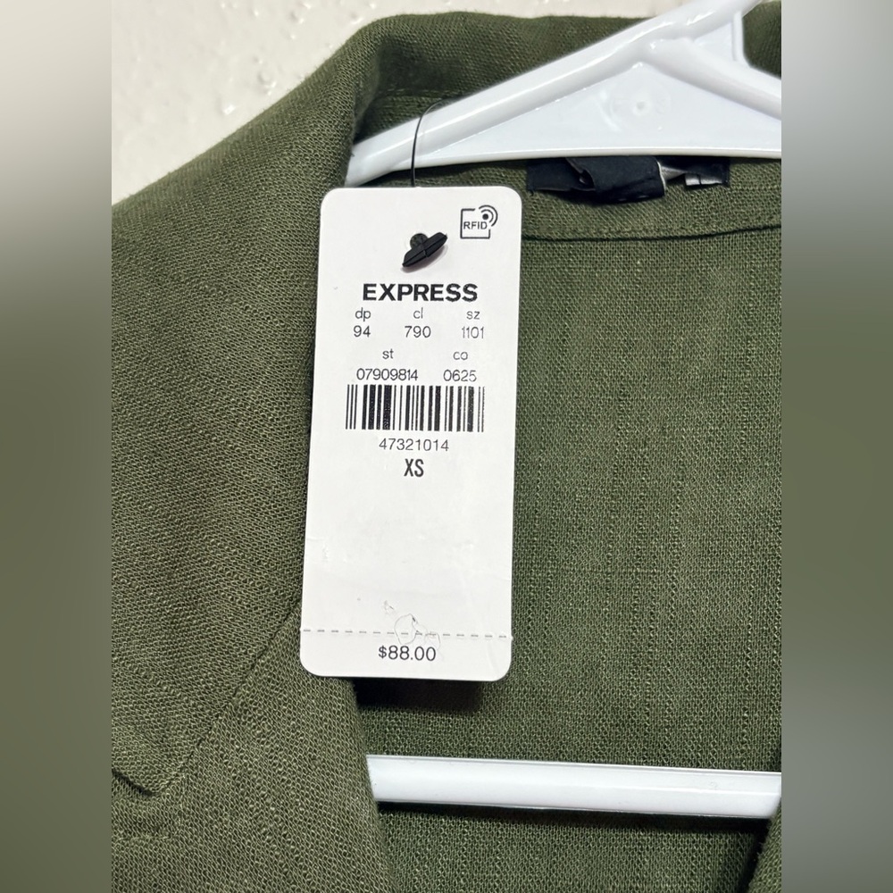 Express Olive Green Romper Shorts Size X-Small - Picture 3 of 3